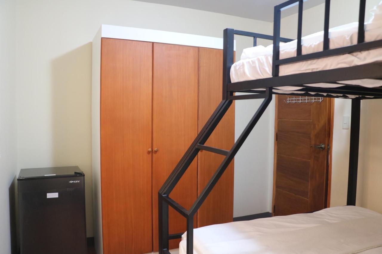 Anicia Guesthouse Rooms Paranaque City Exteriér fotografie